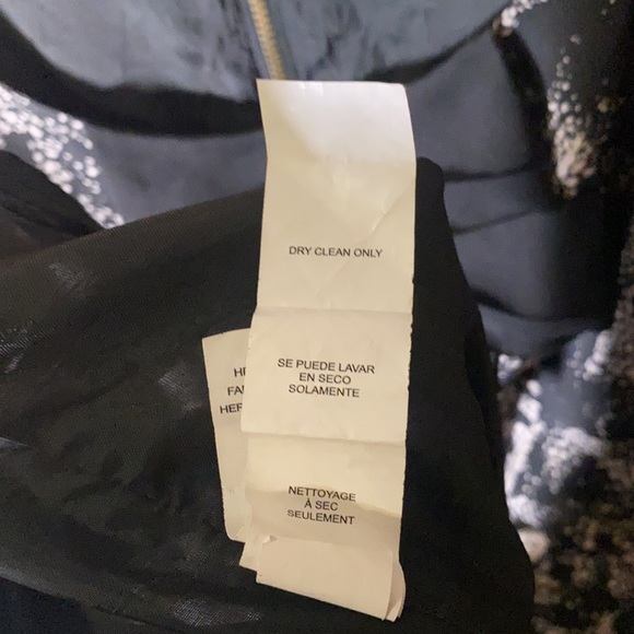 KENSIE Ruffle Accented A-line Dress - Picture 7 of 7